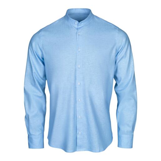 Chemise en lin bleu clair à manches longues, vue franche.