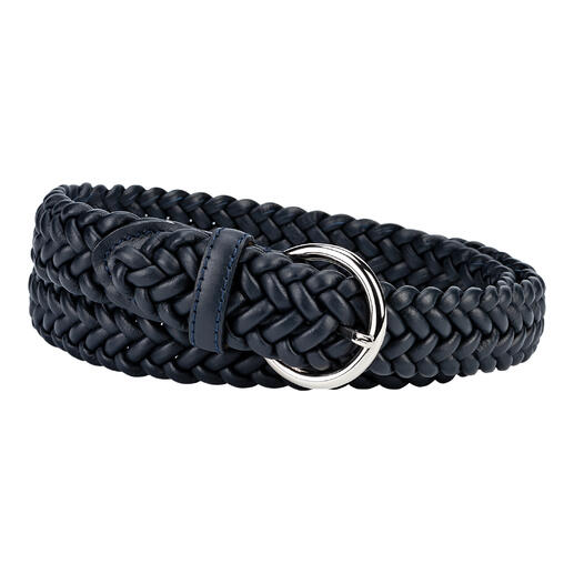Ceinture en cuir tressé élastique navy, posée sur une table.