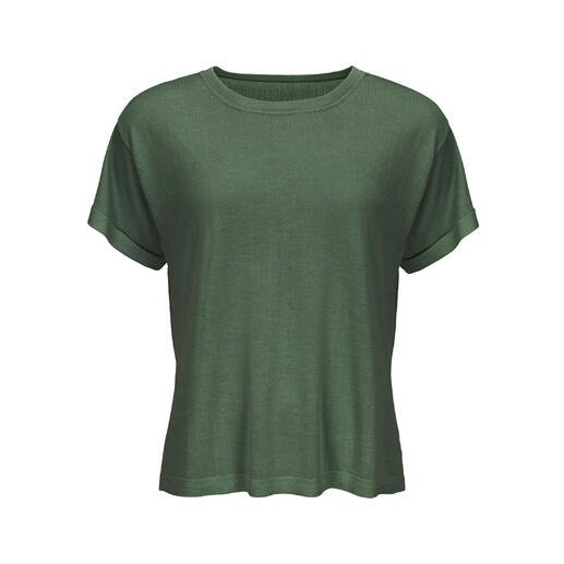 Haut en crêpe de soie Junghans vert en tant qu'élément unique.
