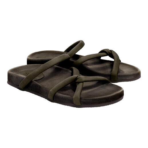 Paire de pantoufles confortables Werner en beige, vue à plat