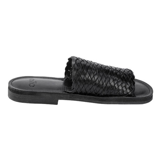 Mule tressée huarache Cano Slides tressées noires de Cano, vue latérale.