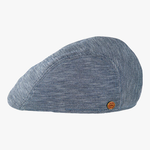 Casquette en jersey bleue avec logo sur le côté.