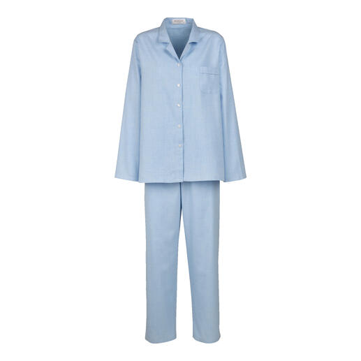 Pyjama en flanelle de laine Novila taille 36, composé d'une chemise et d'un pantalon.
