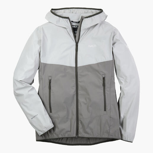 Veste softshell ultralégère H en gris, sur un cintre.