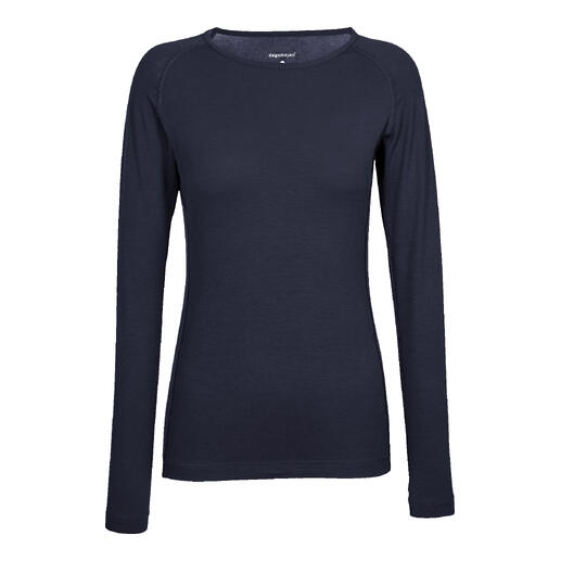 T-shirt de pyjama sombre pour femme, vu de face.