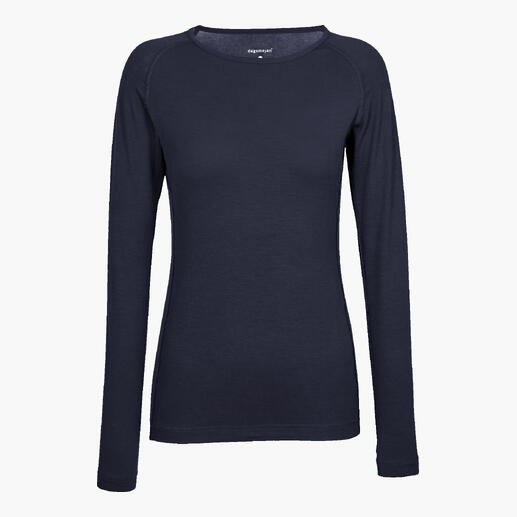 T-shirt de pyjama sombre pour femme, vu de face.