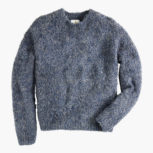 Pull en laine bleu pour femmes, sur fond blanc.