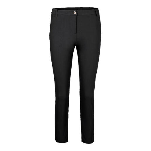 Pantalon stretch noir pour homme sur fond blanc.
