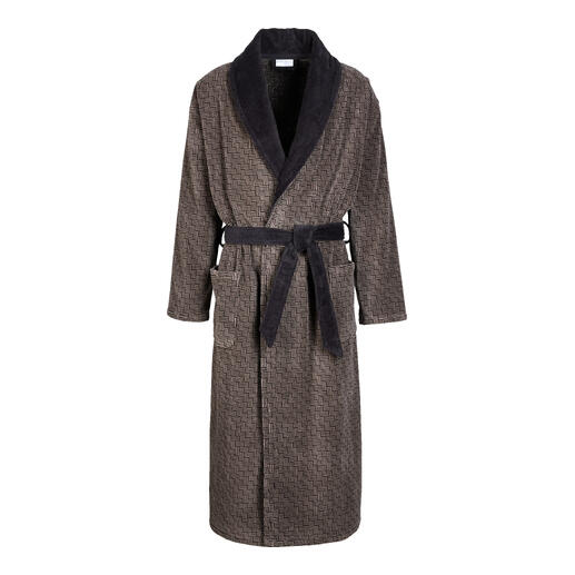 Robe de bain en jacquard marron avec ceinture sur fond blanc.