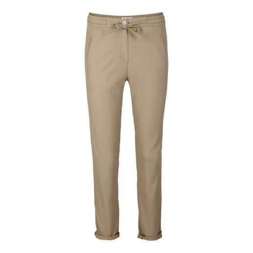 Pantalon jogging en tissu Panama beige avec taille élastique.