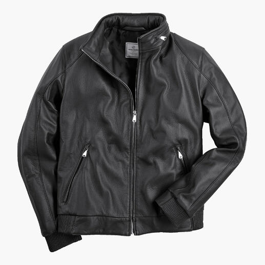 Veste en cuir noir avec col montant et poches zippées sur les côtés.