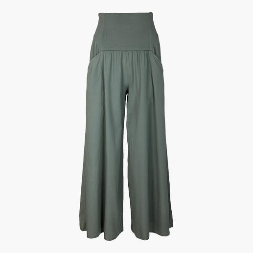 Jupe-pantalon olive à taille haute et ample.