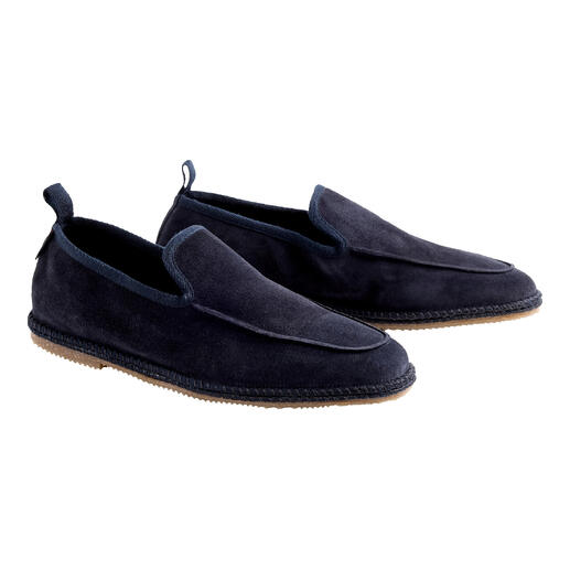 Espadrilles navy en cuir suédé, sans lacets.