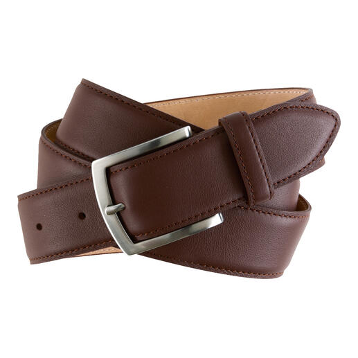 Ceinture en cuir de luxe couleur châtaigne avec un design étroit.