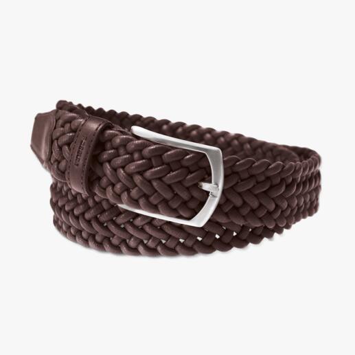 Ceinture en cuir tressé brun foncé avec boucle argentée sur fond blanc.