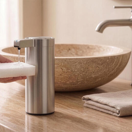Distributeur de savon design avec capteur attrayant pour lavabo dans un style moderne