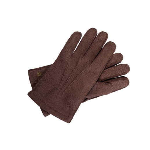Gants en peccary marron sur fond blanc