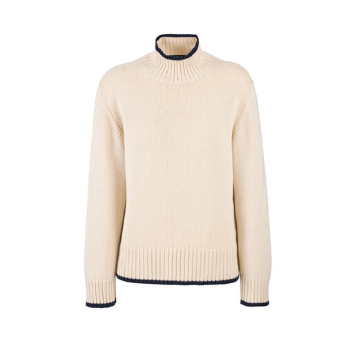 Pull en laine lyocell beige avec col montant et bordure côtelée.
