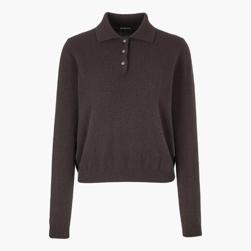 Polo en cachemire pour femmes en brun avec boutons et manches longues.