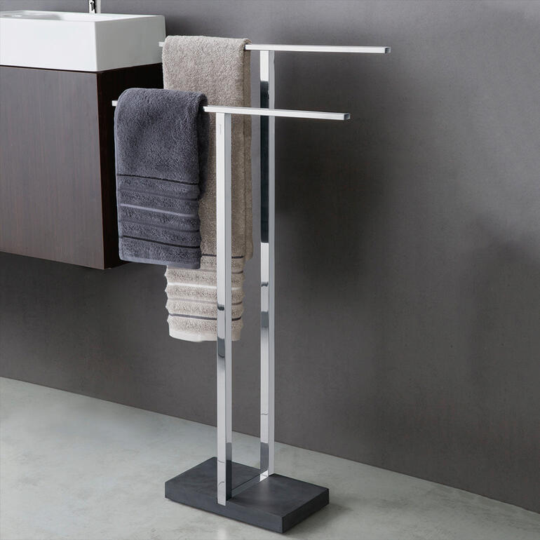 Support à serviettes moderne avec deux barres pour serviettes.