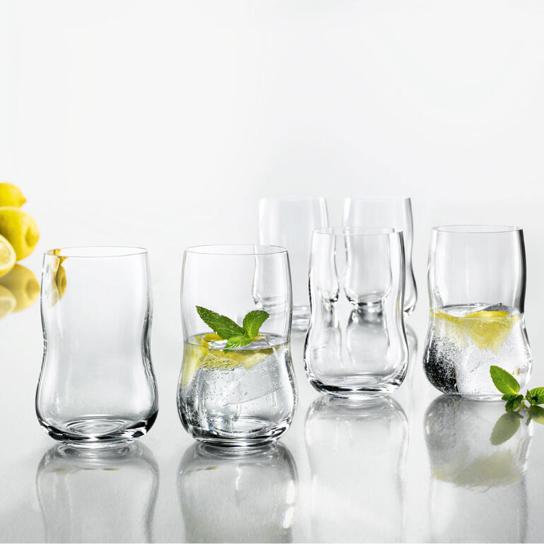 Verres Holmegaard, set de 6 sur une table