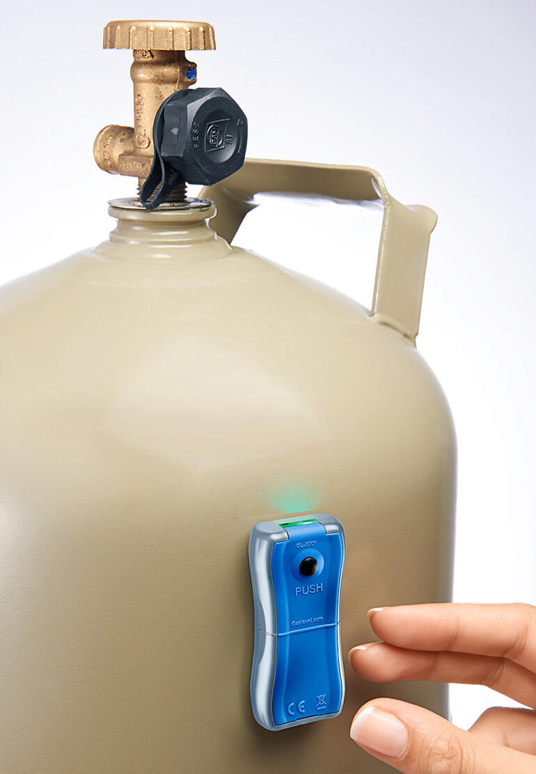 Indicateur de niveau de gaz sur une bouteille de gaz, lumineux vert.