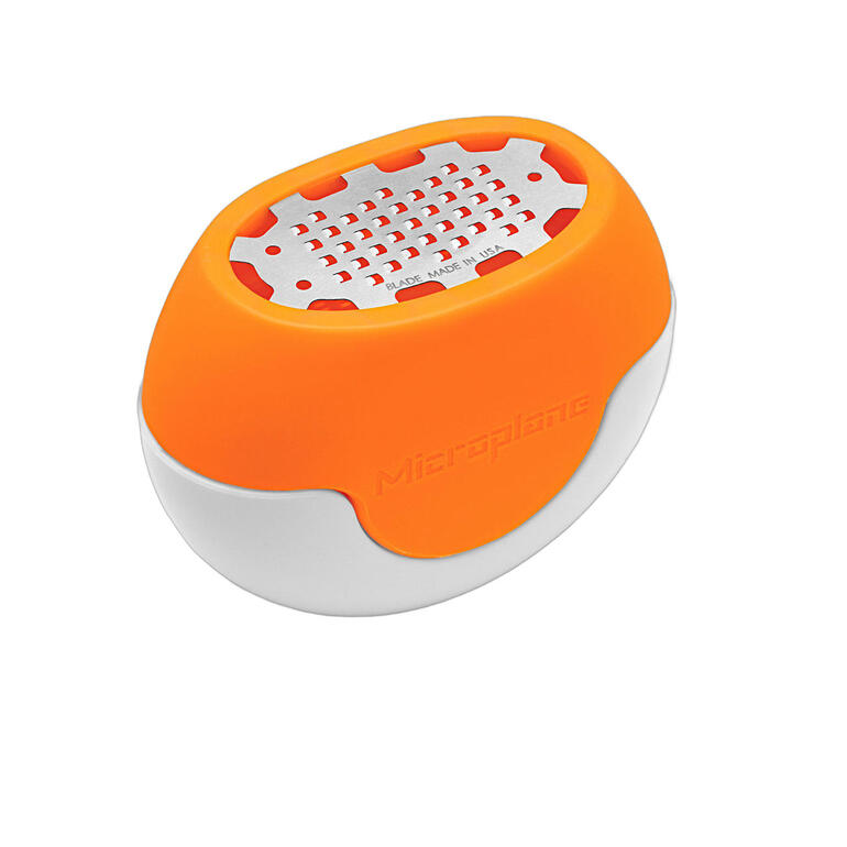 Râpe à zestes flexible Microplane® Râpe flexible de zeste en orange et blanc