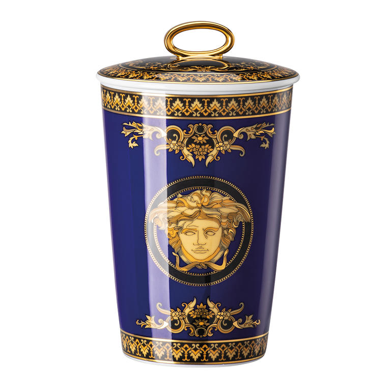 Bougie parfumée Versace dans un élégant emballage avec des ornements dorés