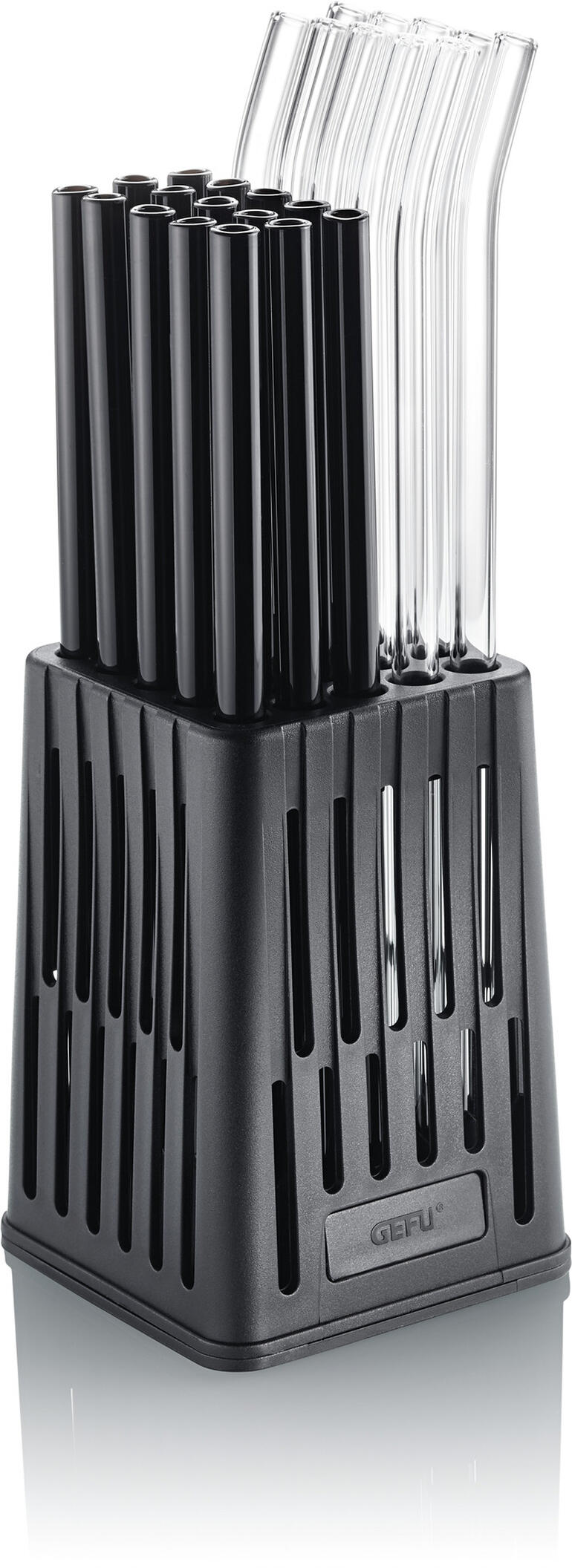 Pailles transparentes et noires dans le panier de nettoyage Gefu®