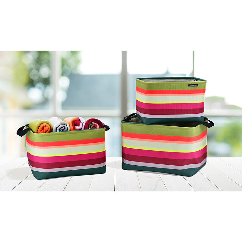 Corbeilles de rangement, lot de 3 pièces Trois paniers de rangement élégants de tailles différentes avec des rayures colorées.