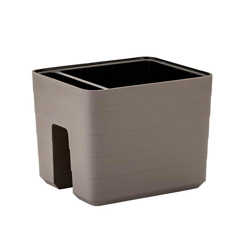 Pot de fleurs taupe avec réservoir d'eau pour attacher à une balustrade.