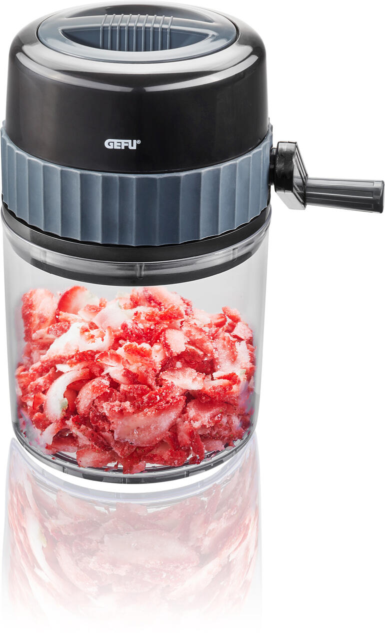 Également parfait pour piler des fruits surgelés. Broyeur à glace à manivelle avec glace pilée pour cocktails.