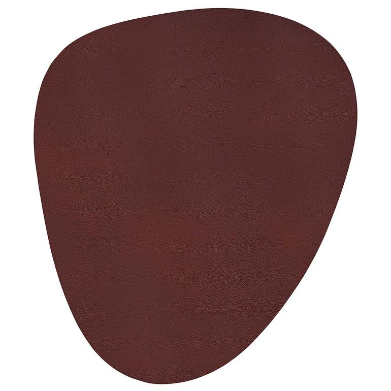 Tapis marron légèrement brillant en matériau en cuir synthétique.