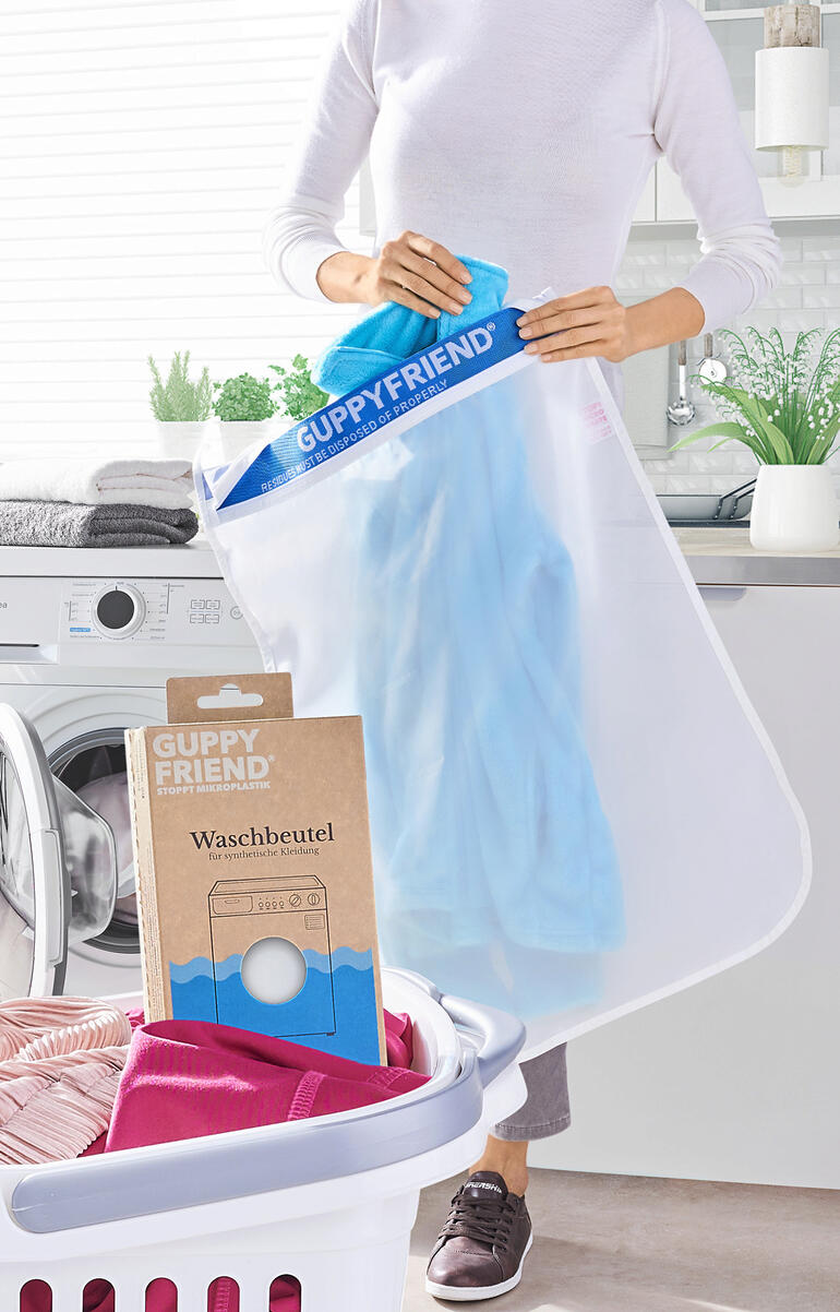 STOP! Sac à linge MICRO WASTE en utilisation pour le lavage des vêtements