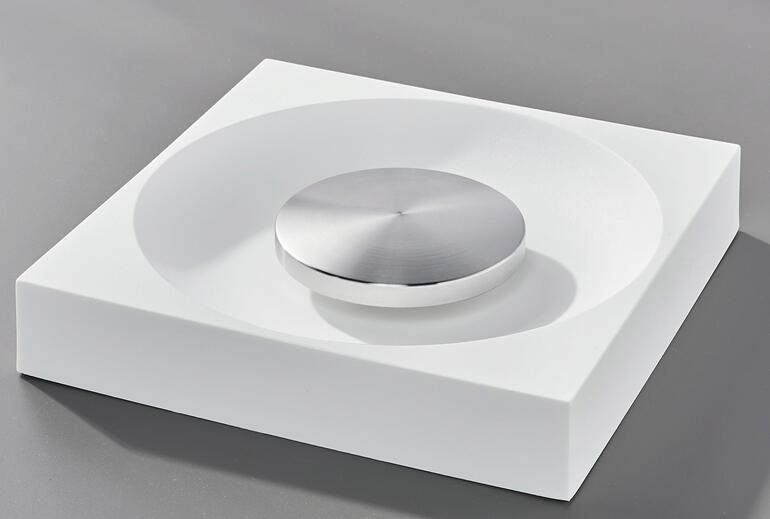 Destructeur d’odeurs XL Neutraliseur de odeurs XL dans un environnement au design minimaliste.