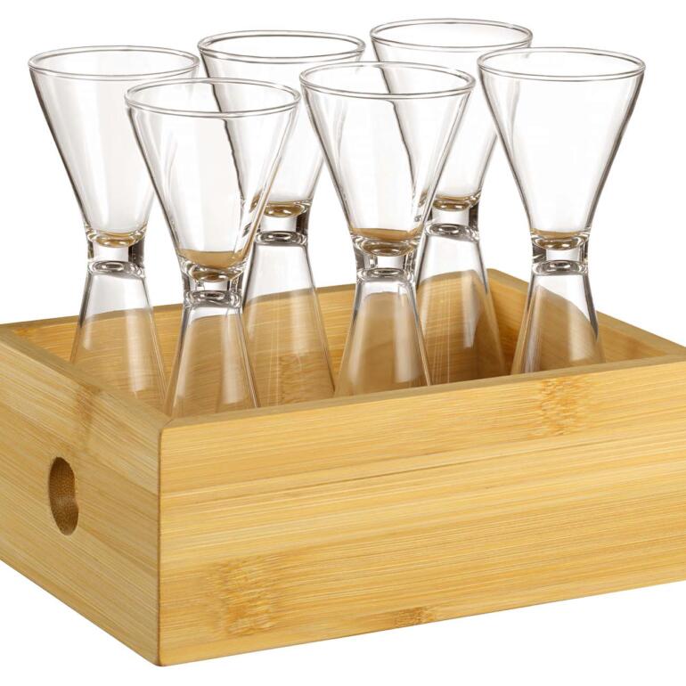 L’élégante boîte en bois de bambou présente joliment les verres, les garde bien droit et est parfaitement adaptée au service. Set de 7 verres à shot dans une boîte en bois, restant stable.