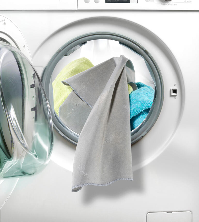 L’argent actif permet d’éliminer jusqu’à 99,9 % des bactéries présentes sur votre linge. Chiffon SilverWash® sort d'une machine à laver avec des serviettes colorées