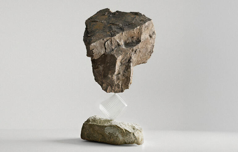Rocher flottant au-dessus d'un verre, faisant partie d'un ensemble de 4.