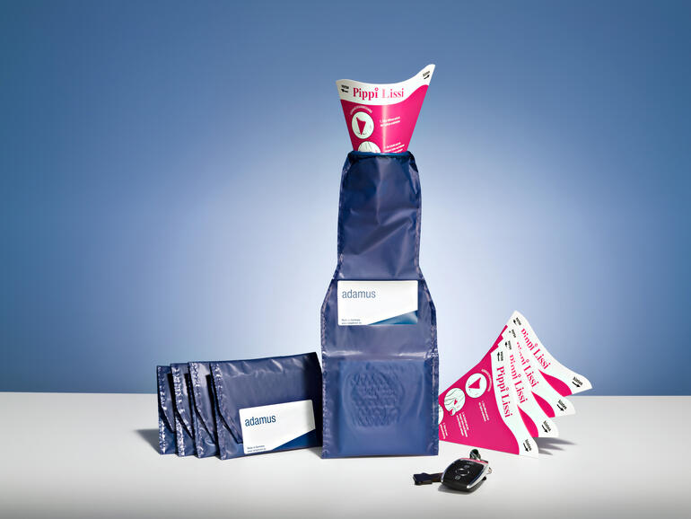 Cinq toilettes de voyage au design compact, idéales pour une utilisation mobile.