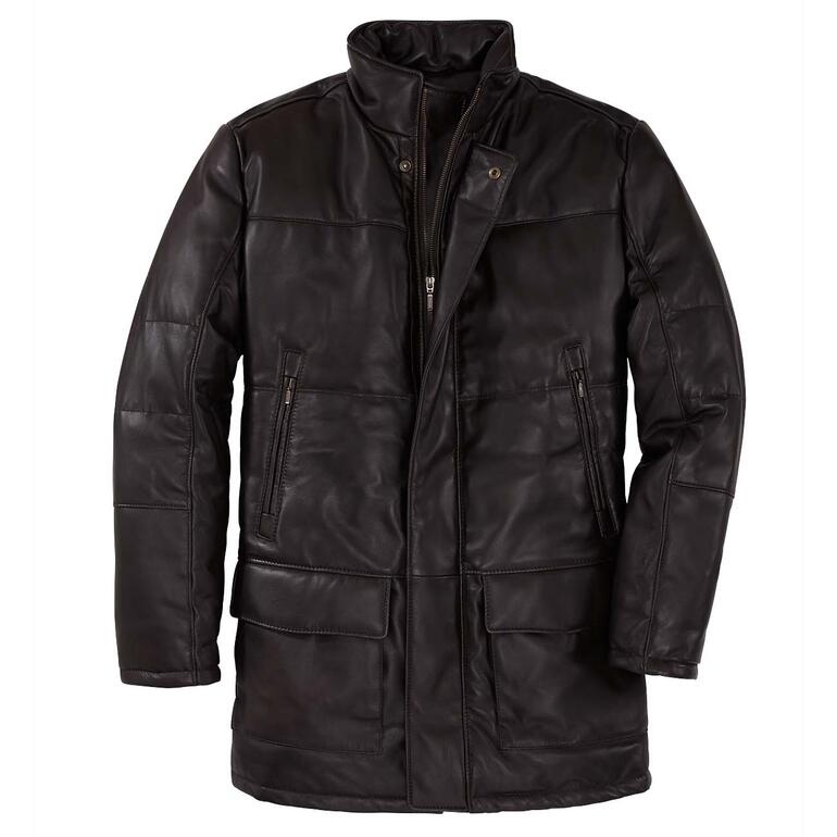 Veste en duvet de nappa de renne noire sur fond blanc.