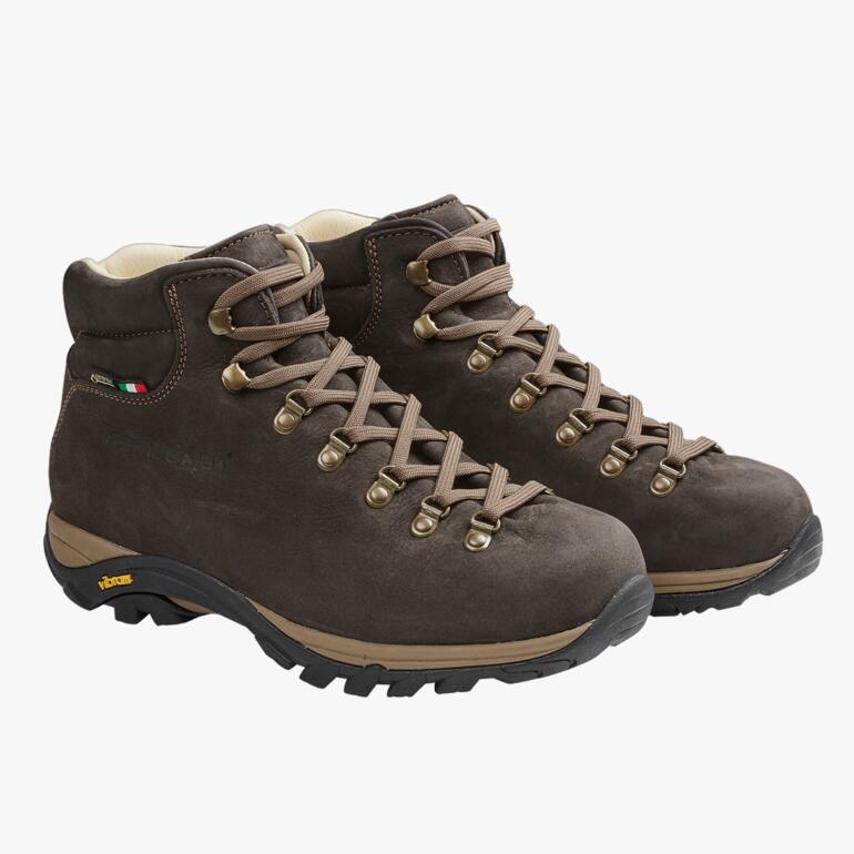 Deux bottes de randonnée Zamberlan® en brun se tiennent côte à côte.
