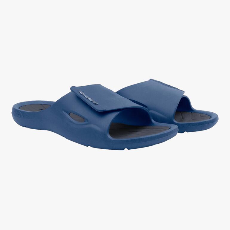 Chaussures de bain Fashy AquaFeel bleues avec sangle large.