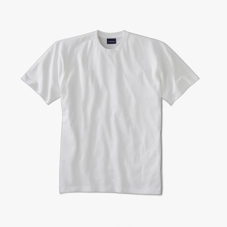 T-shirt blanc sur fond neutre