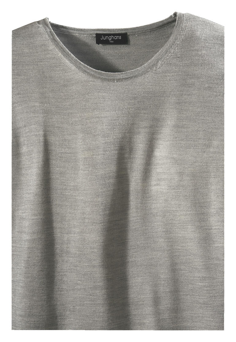 Col rond, Gris Gros plan du col et de l'étiquette du pull Junghans 1954.