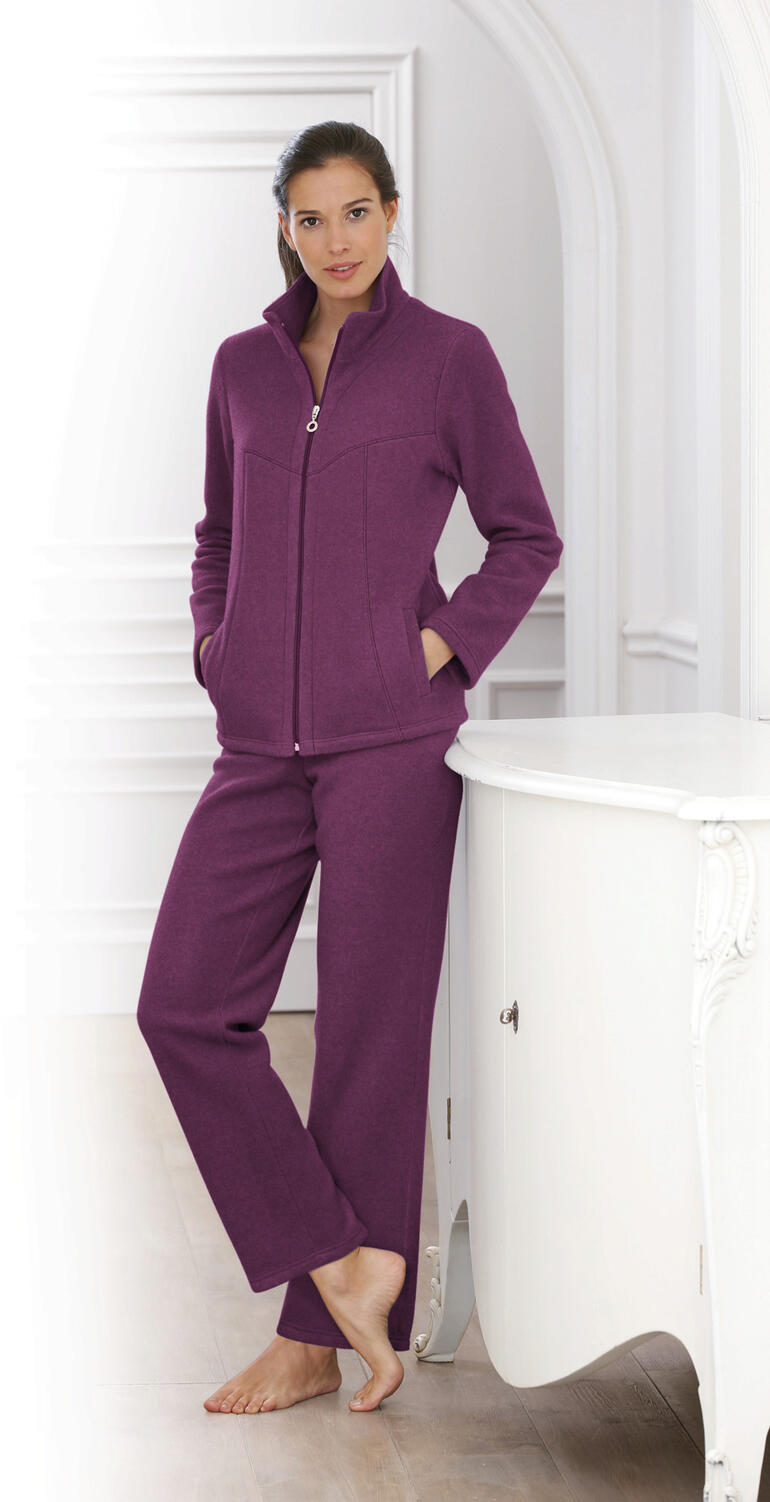 Homesuit en polaire violet pour femmes, avec fermeture éclair et poches.