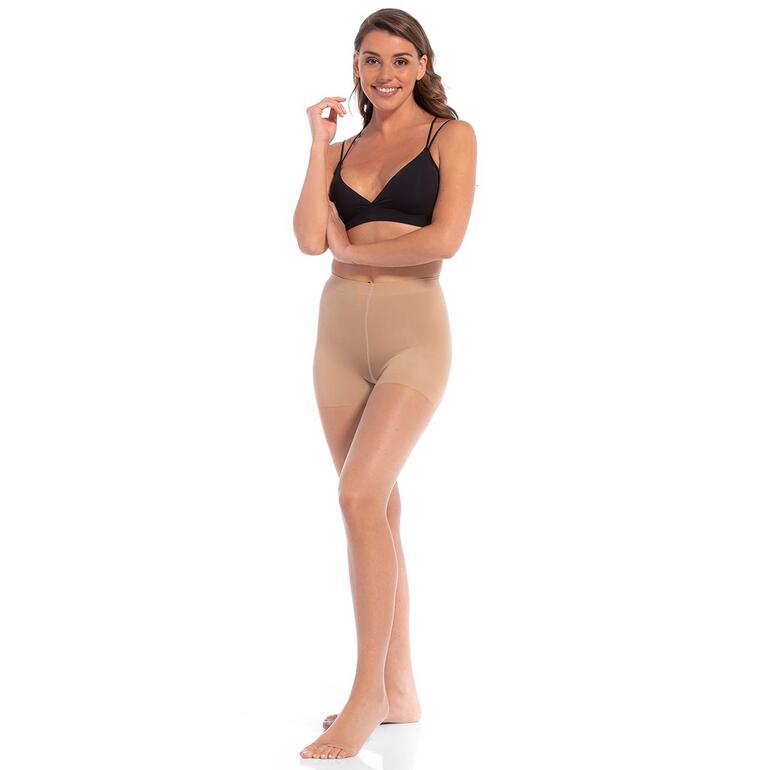 Collants Peep Toe MAGIC® Collants peep toe MAGIC® en couleur chair, portés par une femme.