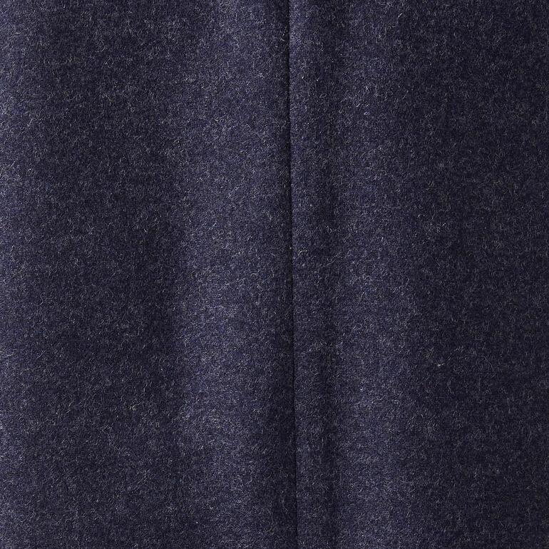 Pantalon en fin loden gris foncé, tissu rayé