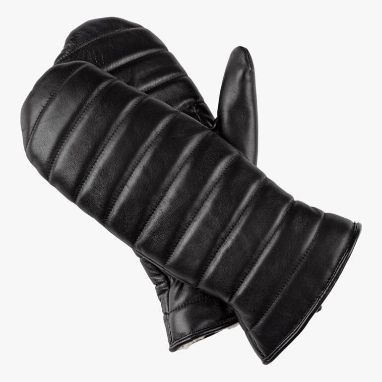 Gants en cuir noirs sur fond blanc