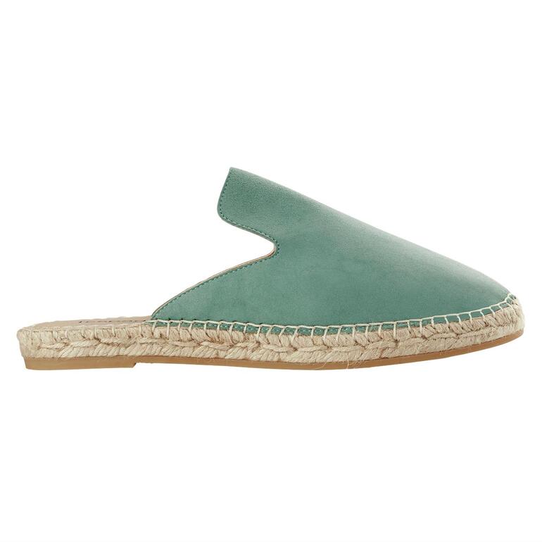 Vue latérale de mules en velours vert sans partie arrière