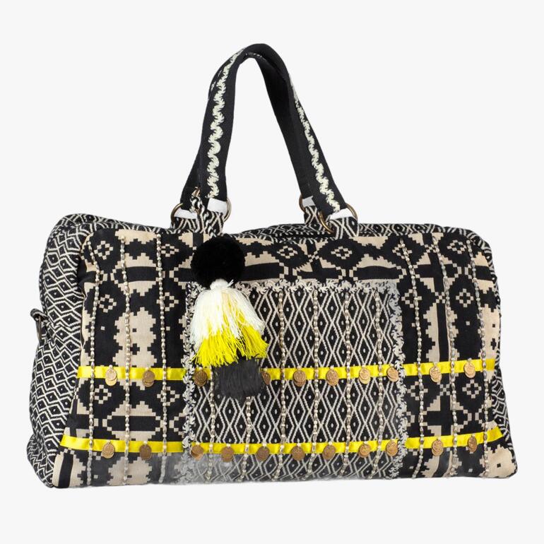 Sac de week-end rayé avec une grande poche devant.